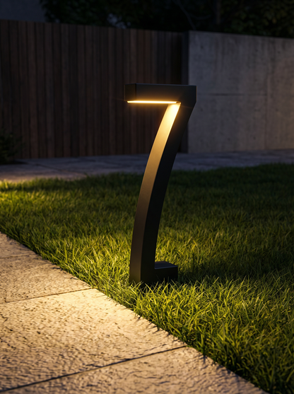 Moderne Soldrevet Stibelysning i Kreativt Design