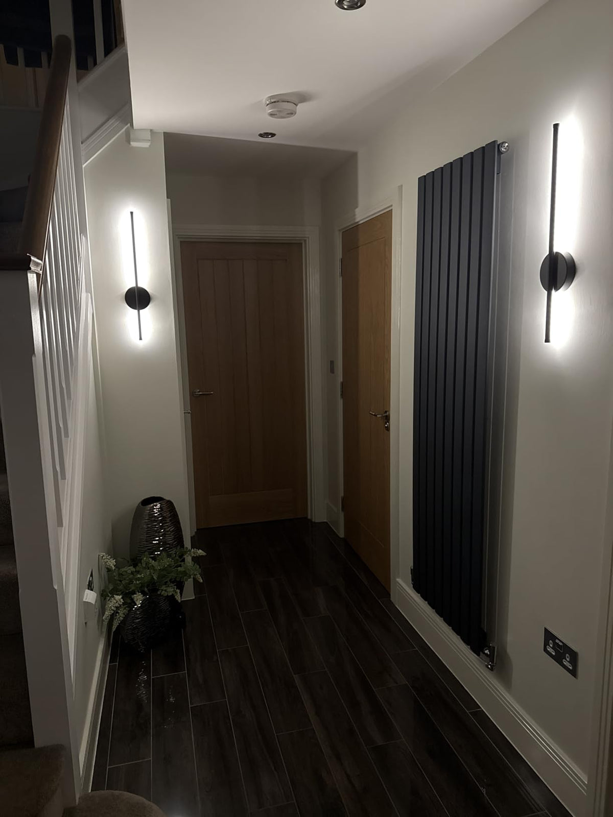 Linea – Trådløs LED-vegglampe