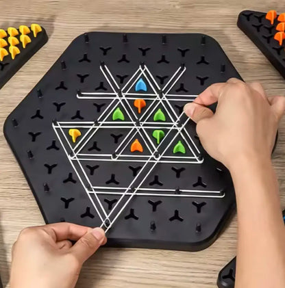 Trekantjakt: brettspillet som trener logikk og geometri